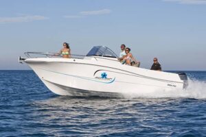 PACIFIC CRAFT 750 OPEN AVEC 250 CV